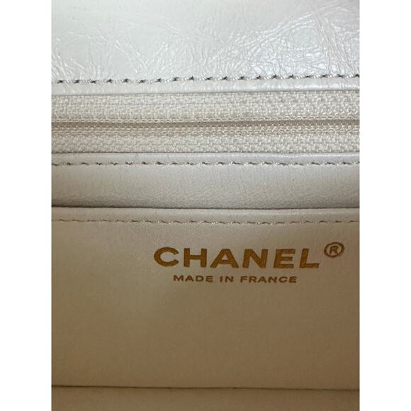 Chanel Reissue 2.55 Flap Bag Quilted Aged Calfskin Mini 80043 - Picture 13 of 16